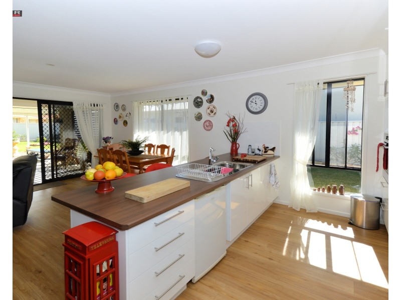 114 Riverview Drive, Burrum Heads QLD 4659