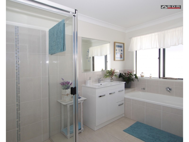 114 Riverview Drive, Burrum Heads QLD 4659