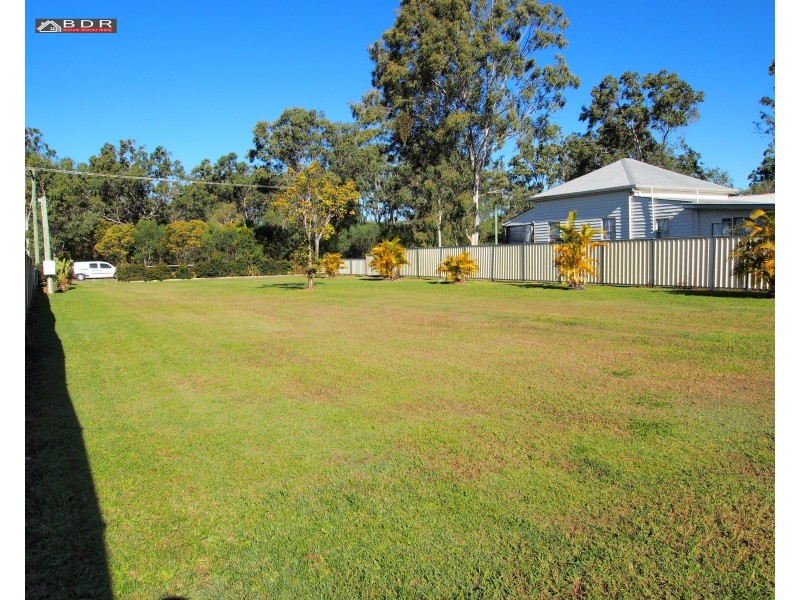 5 James Street, Howard QLD 4659