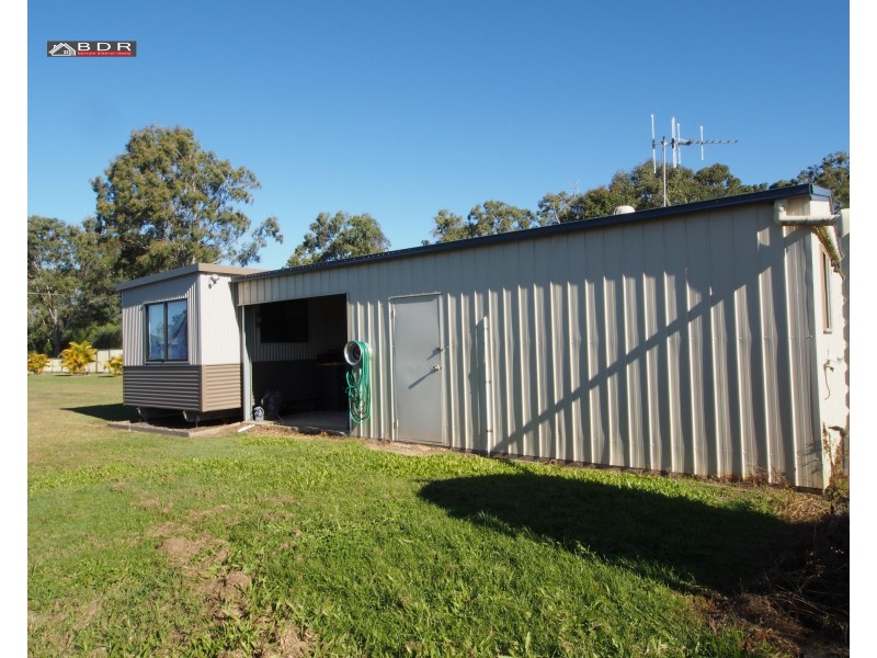 5 James Street, Howard QLD 4659