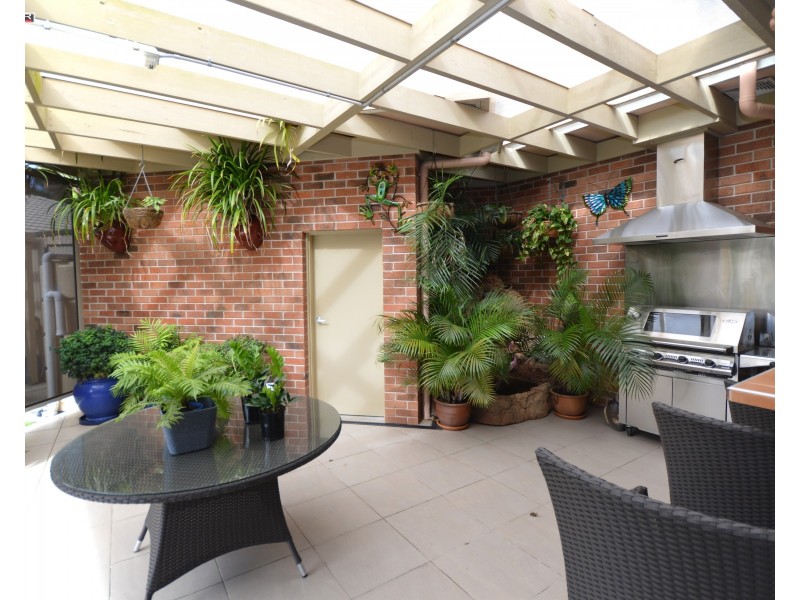 12 Bryan Court, Burrum Heads QLD 4659