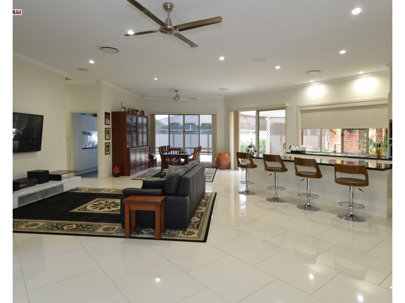 12 Bryan Court, Burrum Heads QLD 4659