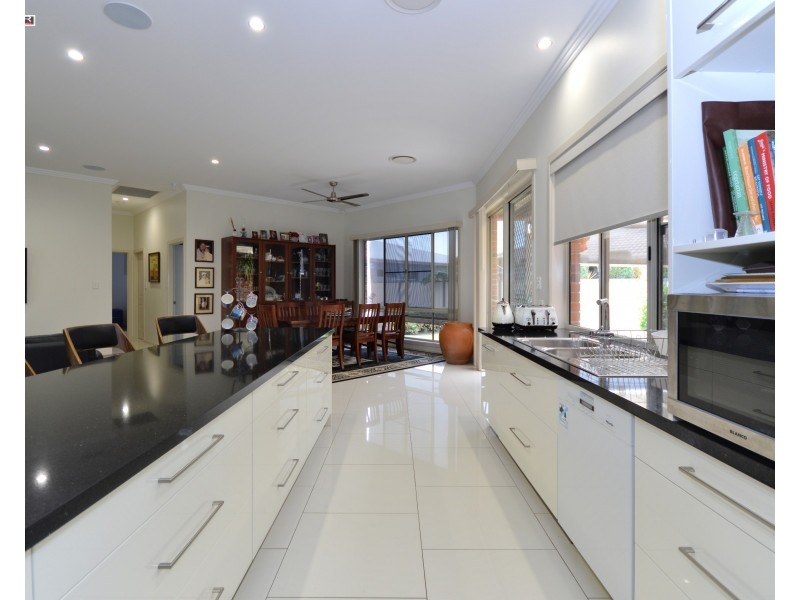 12 Bryan Court, Burrum Heads QLD 4659