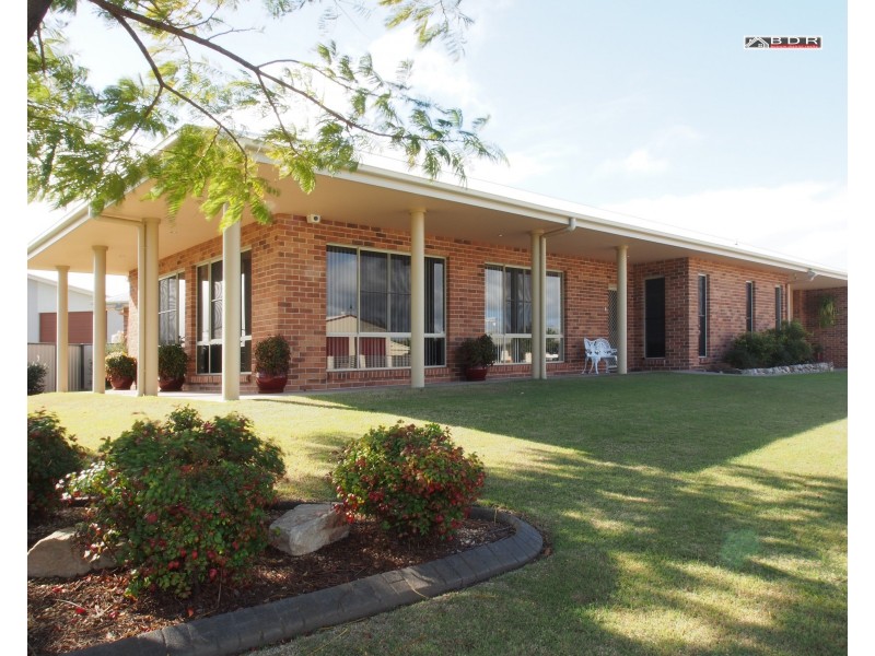 12 Bryan Court, Burrum Heads QLD 4659