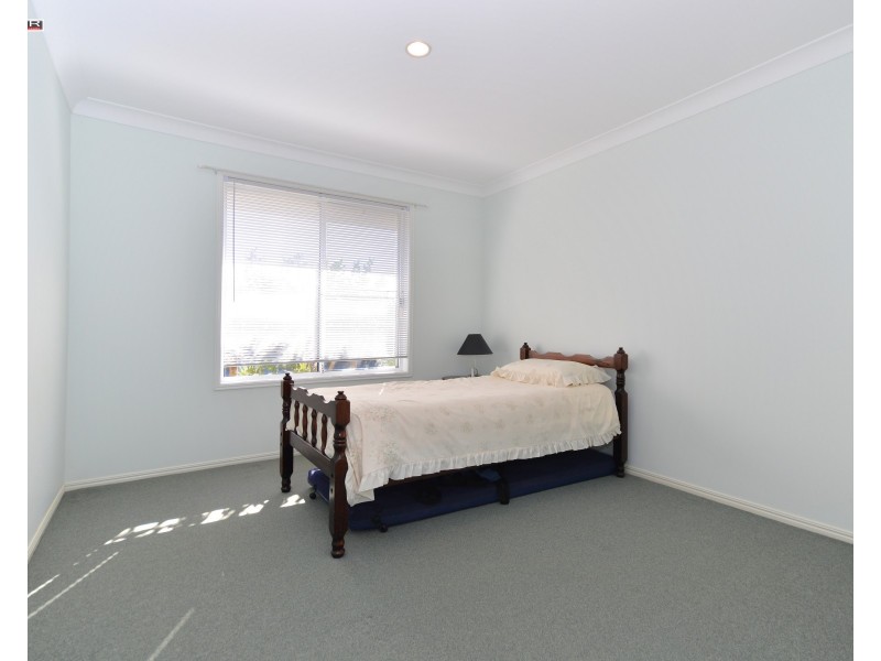 14 Lakeside Drive, Burrum Heads QLD 4659