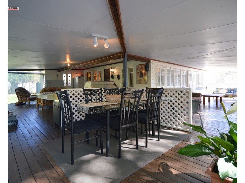 22 Lower Thomas Street, Howard QLD 4659