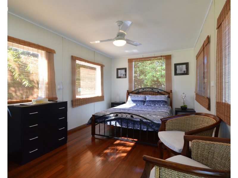22 Lower Thomas Street, Howard QLD 4659