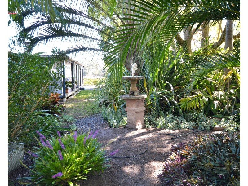 22 Lower Thomas Street, Howard QLD 4659