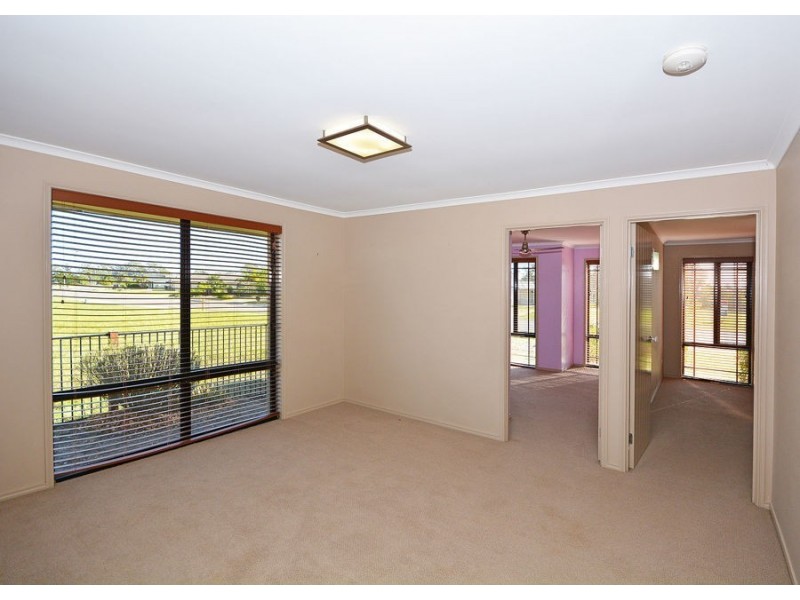 26 Sirenia Drive, Burrum Heads QLD 4659