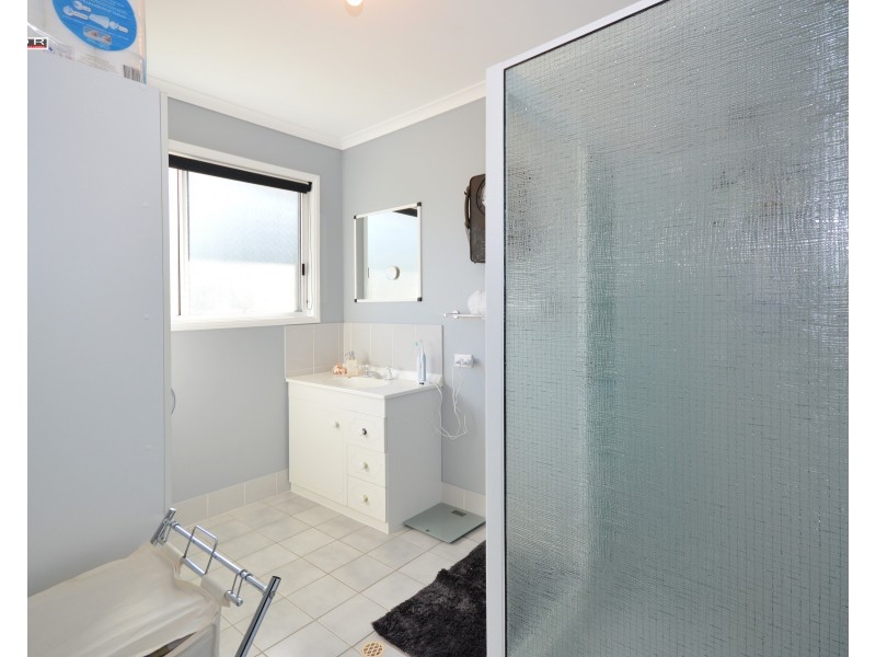 124 Pacific Haven Cct, Pacific Haven QLD 4659