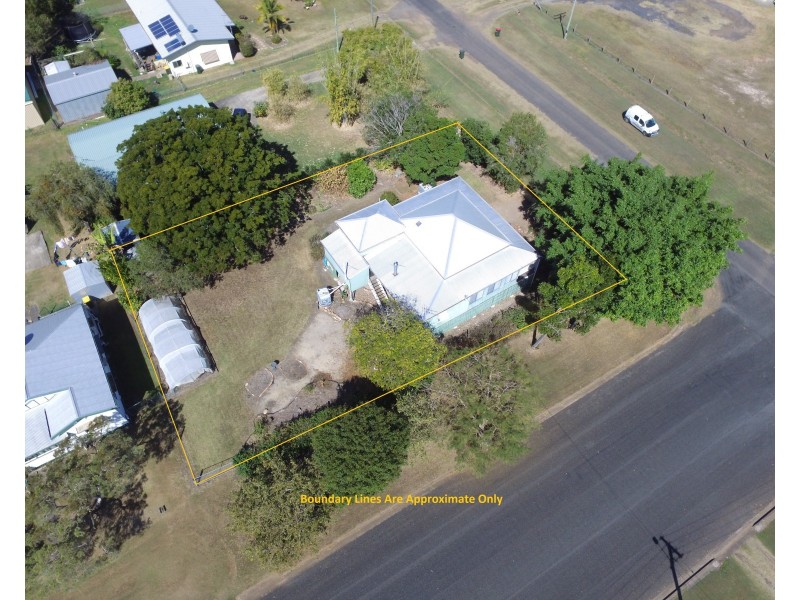 7 Hunter Street, Torbanlea QLD 4662