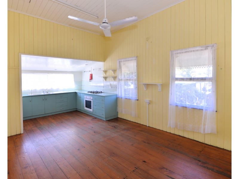 7 Hunter Street, Torbanlea QLD 4662