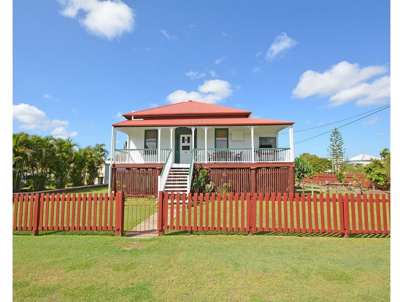 36 Robertson St, Torbanlea QLD 4662