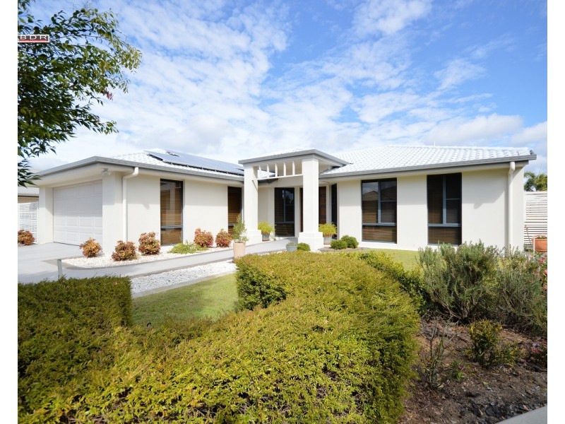 8 Louise Drive, Burrum Heads QLD 4659