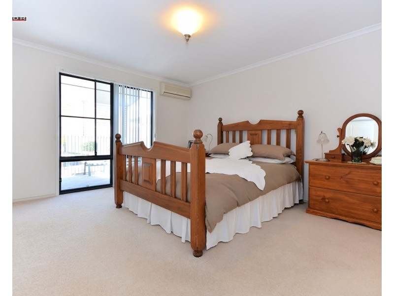 8 Louise Drive, Burrum Heads QLD 4659