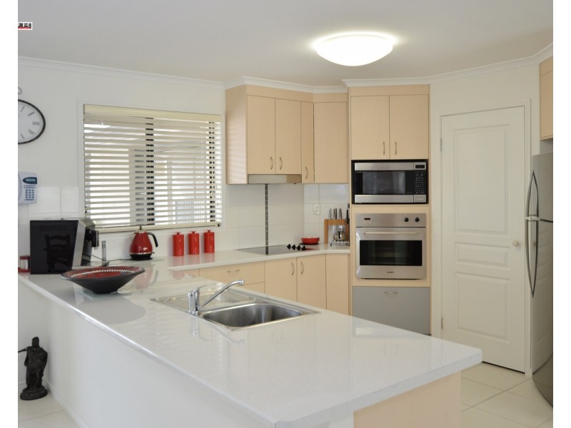 8 Louise Drive, Burrum Heads QLD 4659