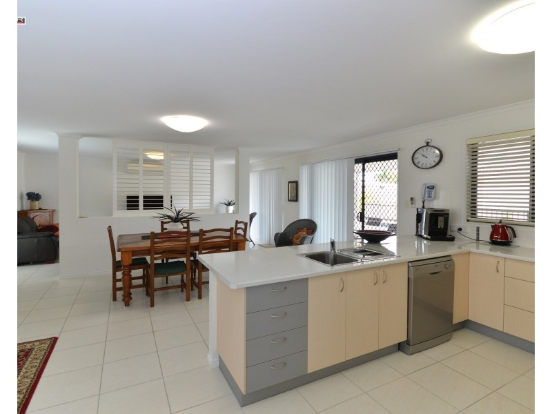 8 Louise Drive, Burrum Heads QLD 4659