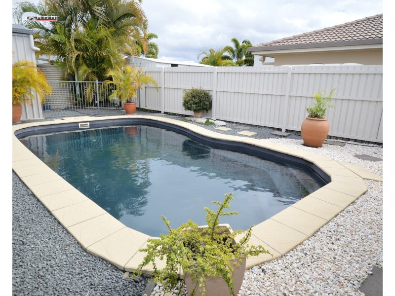 8 Louise Drive, Burrum Heads QLD 4659