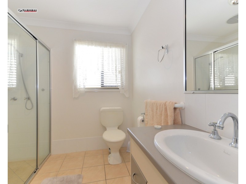 1/4 Pilbara Way, Burrum Heads QLD 4659