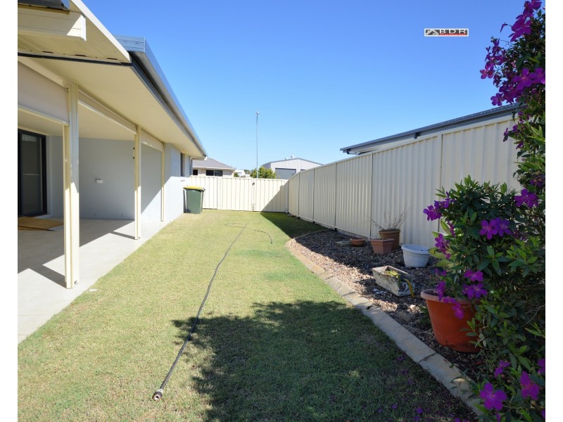 1/4 Pilbara Way, Burrum Heads QLD 4659
