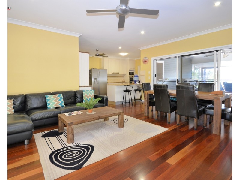 92 Richards Road, Pacific Haven QLD 4659