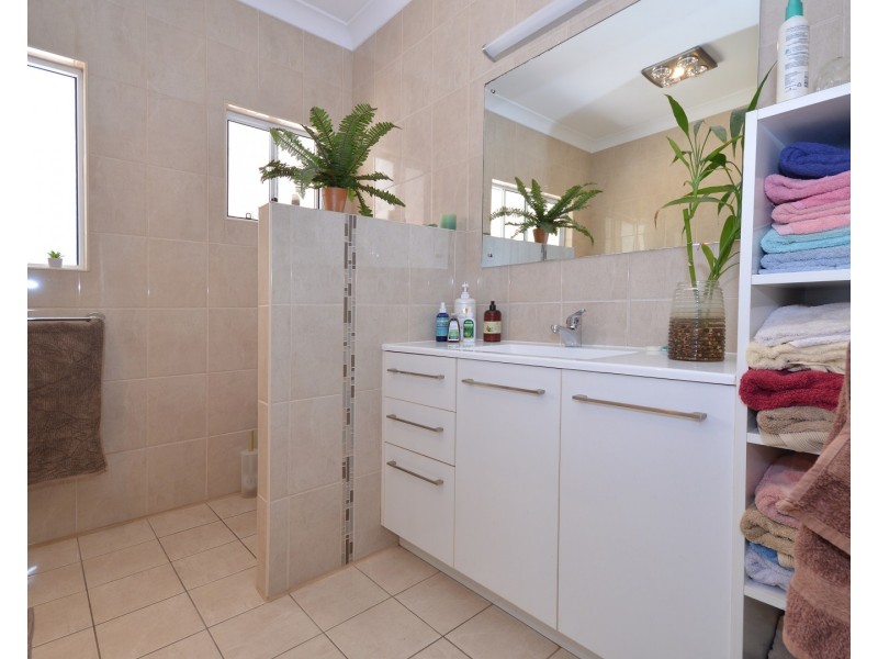 92 Richards Road, Pacific Haven QLD 4659