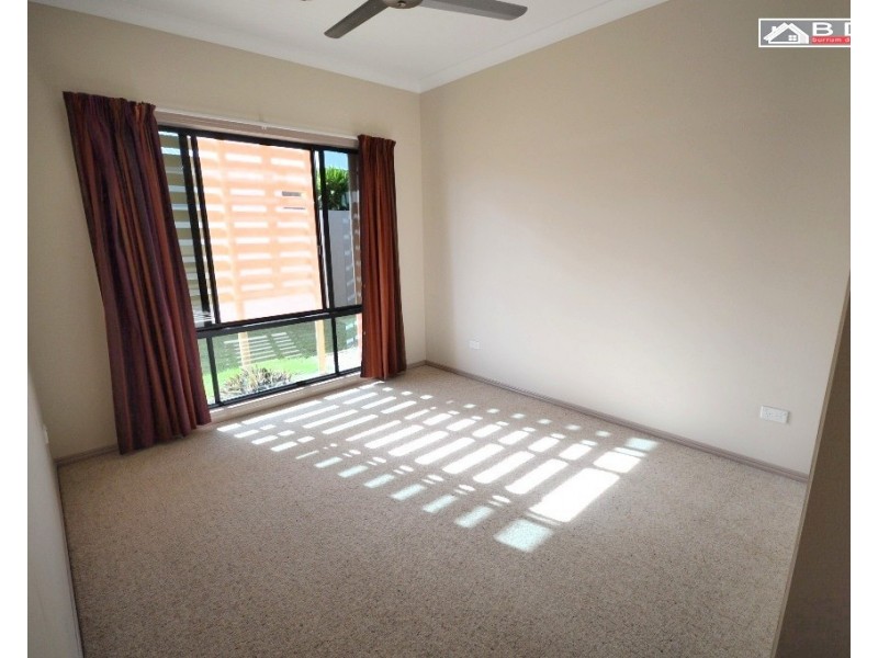 33 Traviston Way, Burrum Heads QLD 4659