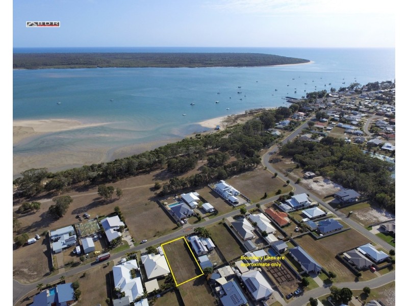 35 Traviston Way, Burrum Heads QLD 4659