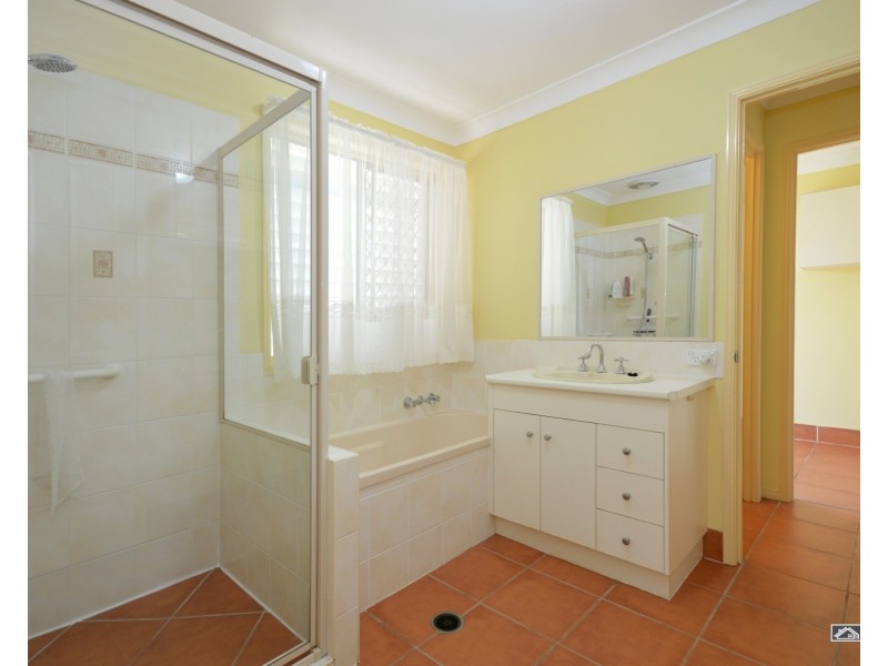 12 Warringal Court, Burrum Heads QLD 4659