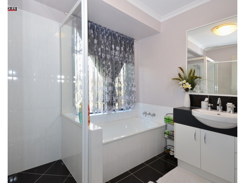 1 Jubata Court, Burrum Heads QLD 4659