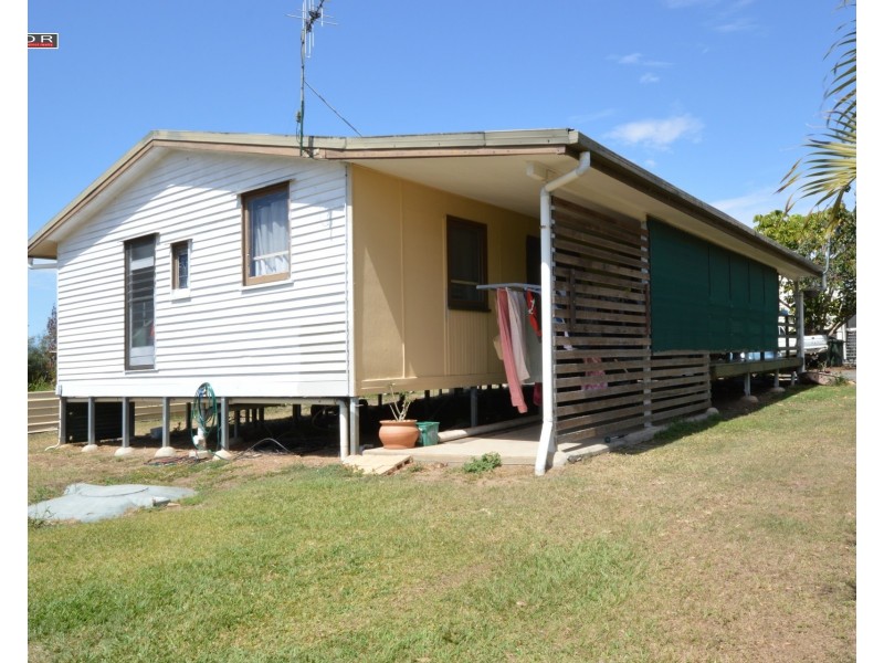 36 James Street, Howard QLD 4659