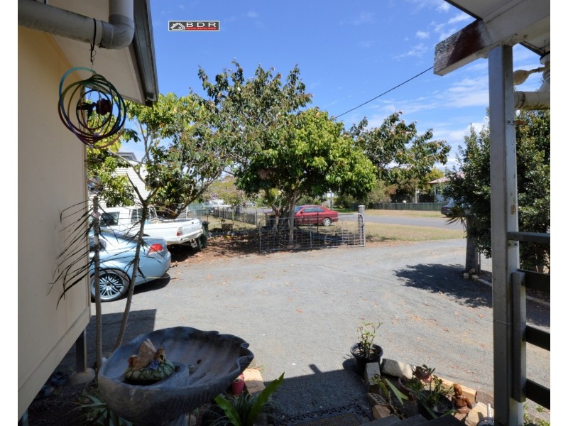 36 James Street, Howard QLD 4659