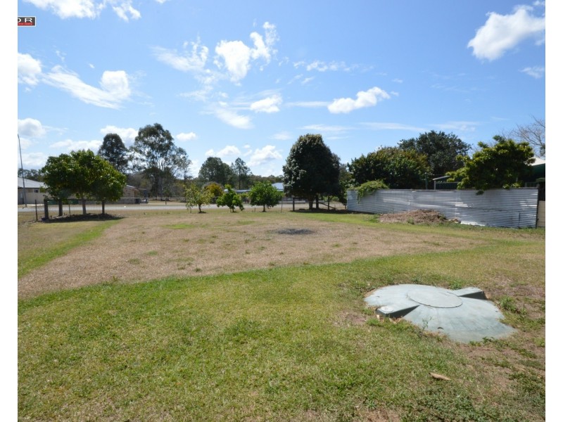 36 James Street, Howard QLD 4659