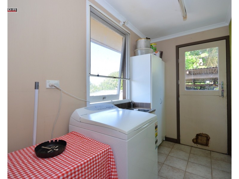 36 James Street, Howard QLD 4659