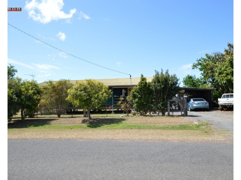 36 James Street, Howard QLD 4659