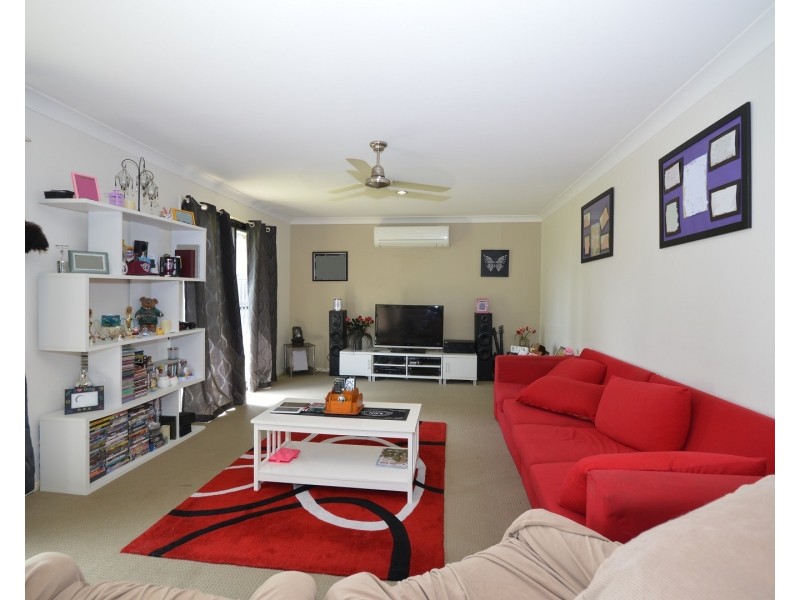 16 Alice Street, Howard QLD 4659