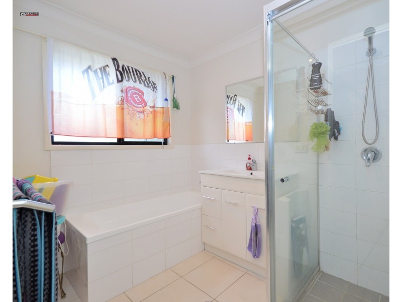 16 Alice Street, Howard QLD 4659