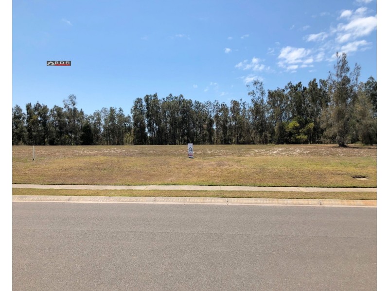 62 Beach Drive, Burrum Heads QLD 4659