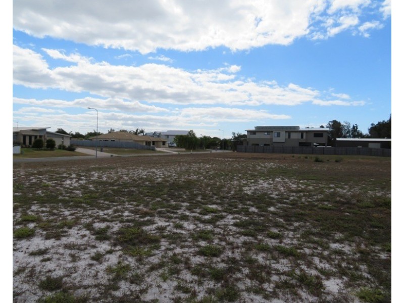 62 Beach Drive, Burrum Heads QLD 4659
