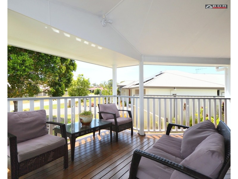 8 Traviston Way, Burrum Heads QLD 4659