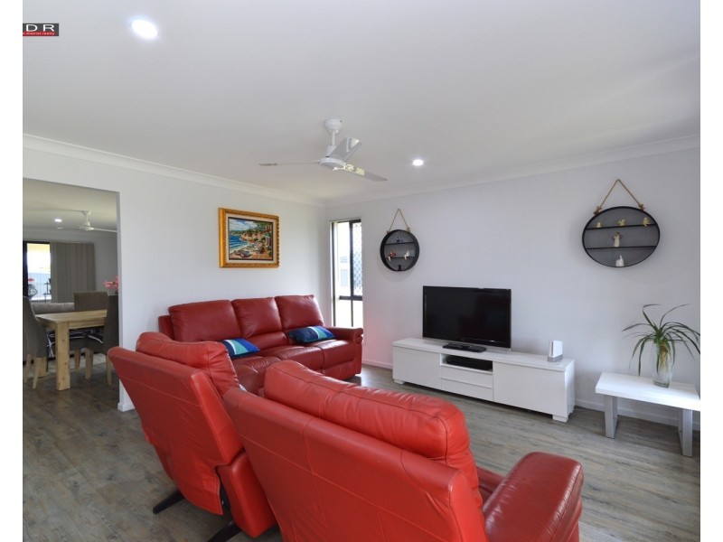 2 Michael Way, Burrum Heads QLD 4659