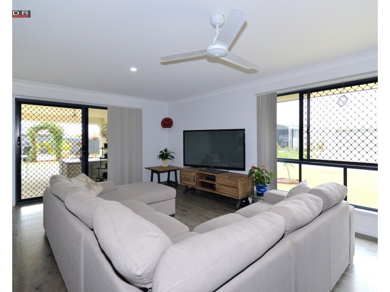 2 Michael Way, Burrum Heads QLD 4659