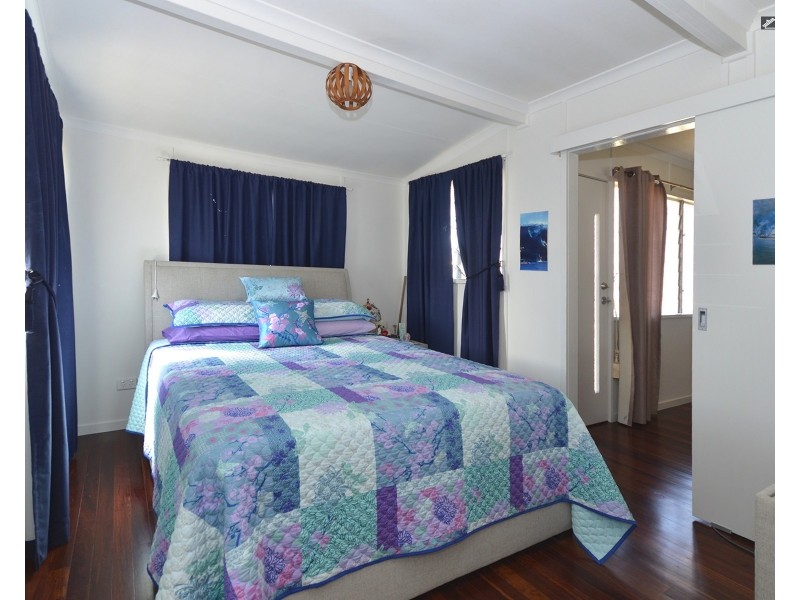 26 Howard Street, Burrum Heads QLD 4659