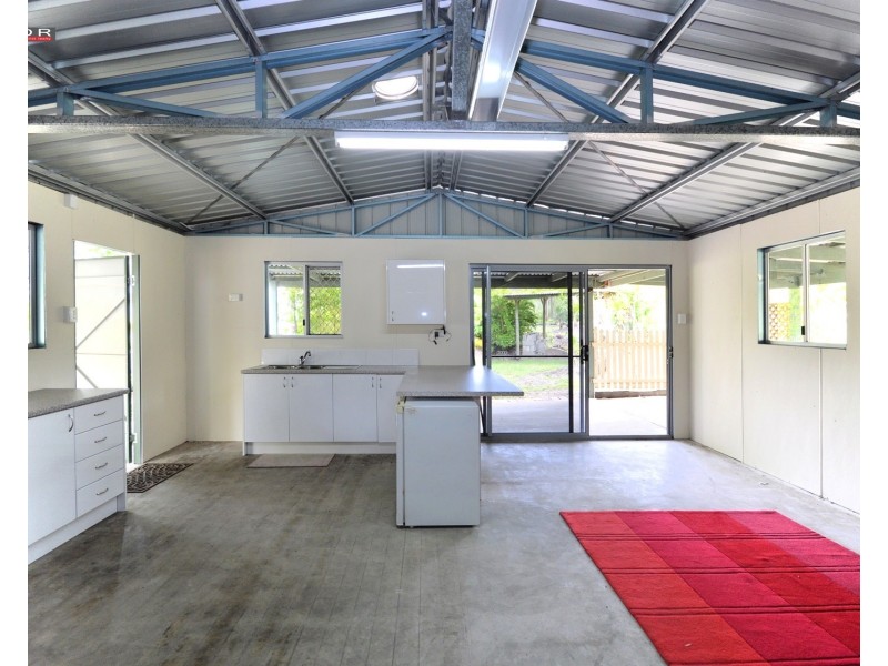 5-7 Roslyn Drive, Burrum Heads QLD 4659