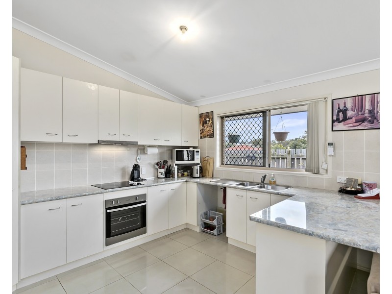 32 Lucas Drive, Burrum Heads QLD 4659