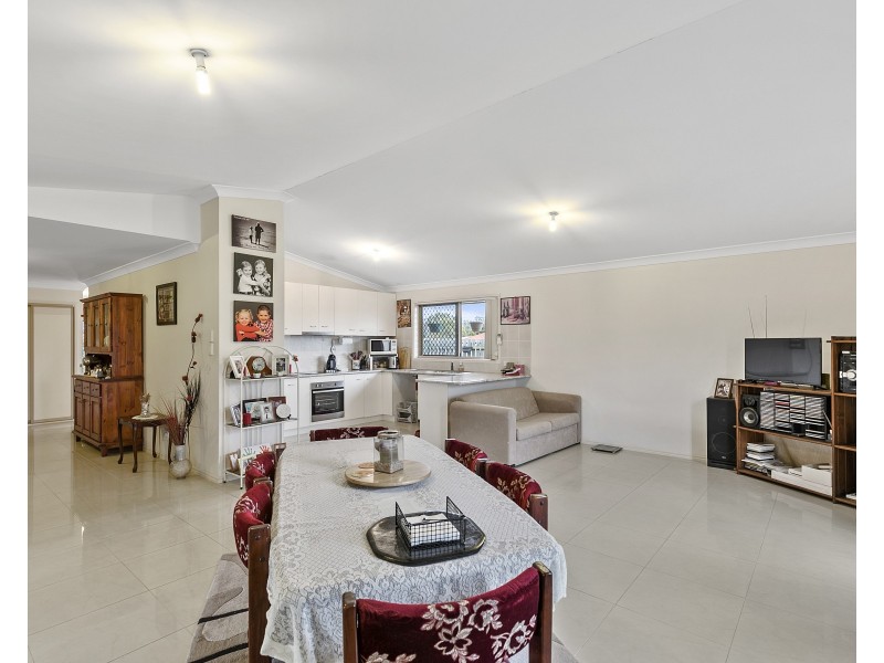 32 Lucas Drive, Burrum Heads QLD 4659