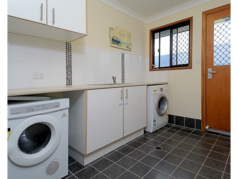 16 Lakeside Drive, Burrum Heads QLD 4659