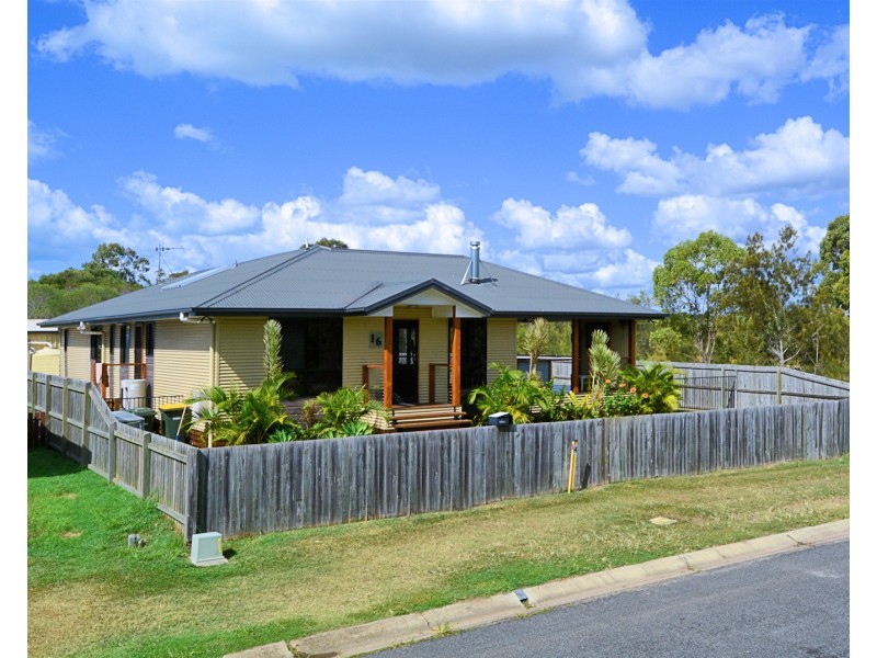 16 Lakeside Drive, Burrum Heads QLD 4659