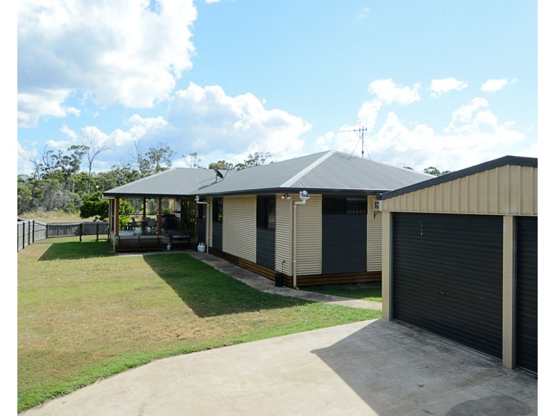 16 Lakeside Drive, Burrum Heads QLD 4659