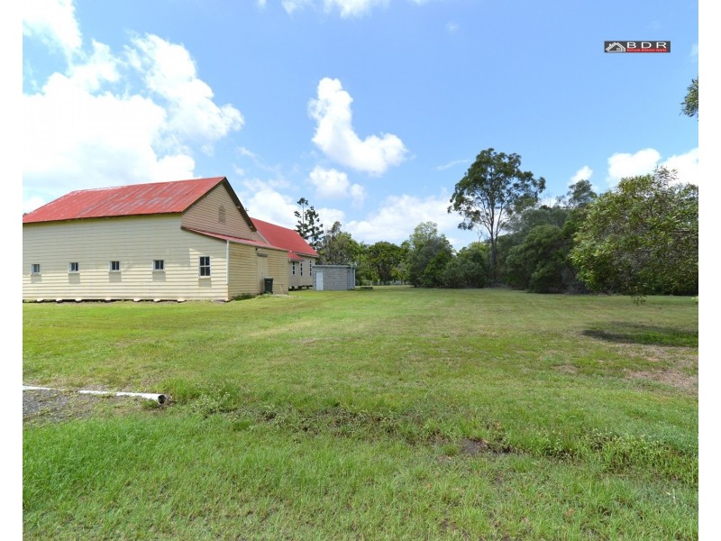 11 William St, Howard QLD 4659